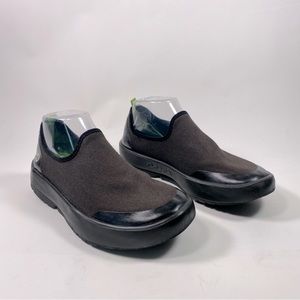 Oofos Women's Black Slip On Shoes OOMG Huali SZ 8.5